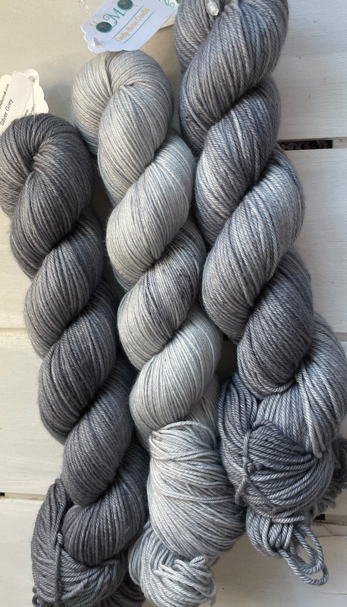 Silver Grey, superwash merino wool