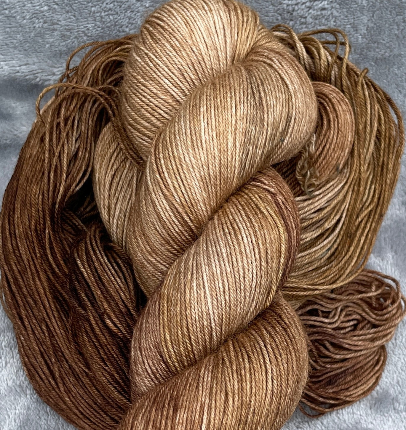 Chocolate Kisses, brown, dark tans, superwash merino wool